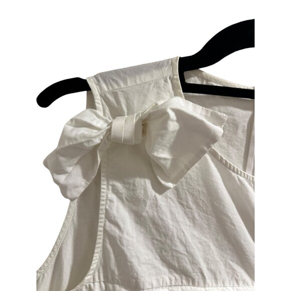 🍒 2/$20 🍒 White Sleeveless Blouse with 3 Bows and Ruching Across Front sz M - Picture 2 of 7